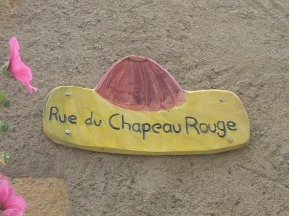 L'Atelier Du Chapeau Rouge Souvigny Exterior foto